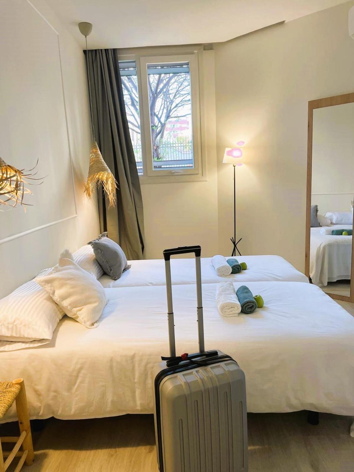 Collection Port - B&B Boutique , Alicante Center Екстериор снимка